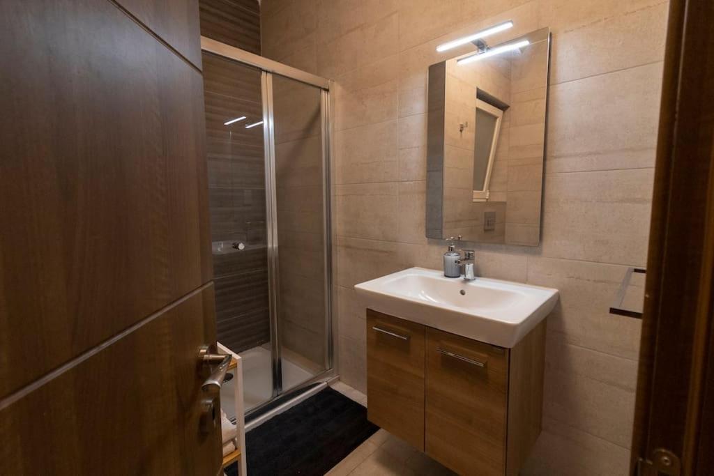 Lovely Modern 1 Bedroom Apartment In San Ġwann Exteriér fotografie
