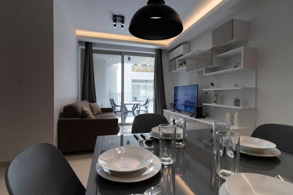 Lovely Modern 1 Bedroom Apartment In San Ġwann Exteriér fotografie